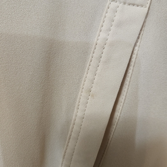 Lysse New York Beige Long Sleeve Blouse! - Picture 2 of 7